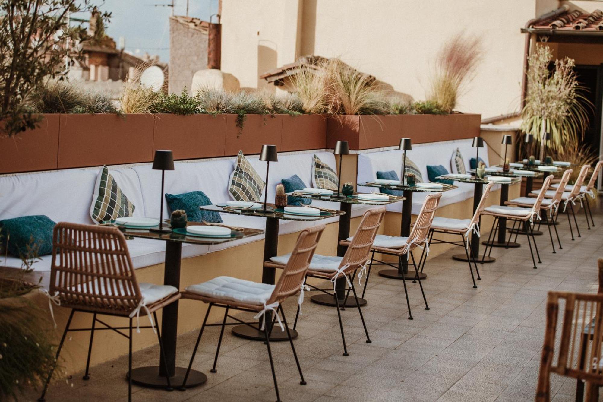 The Vista Rooms & Terrace — Photos 3